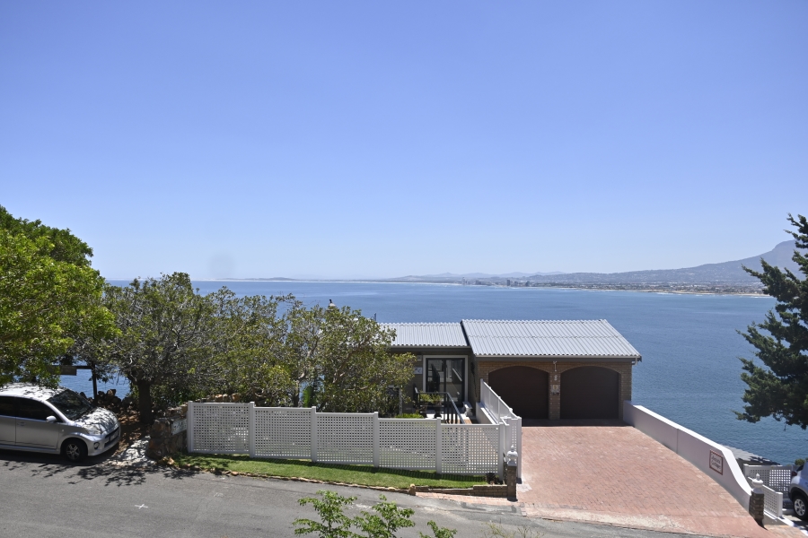 0 Bedroom Property for Sale in Mountainside Western Cape